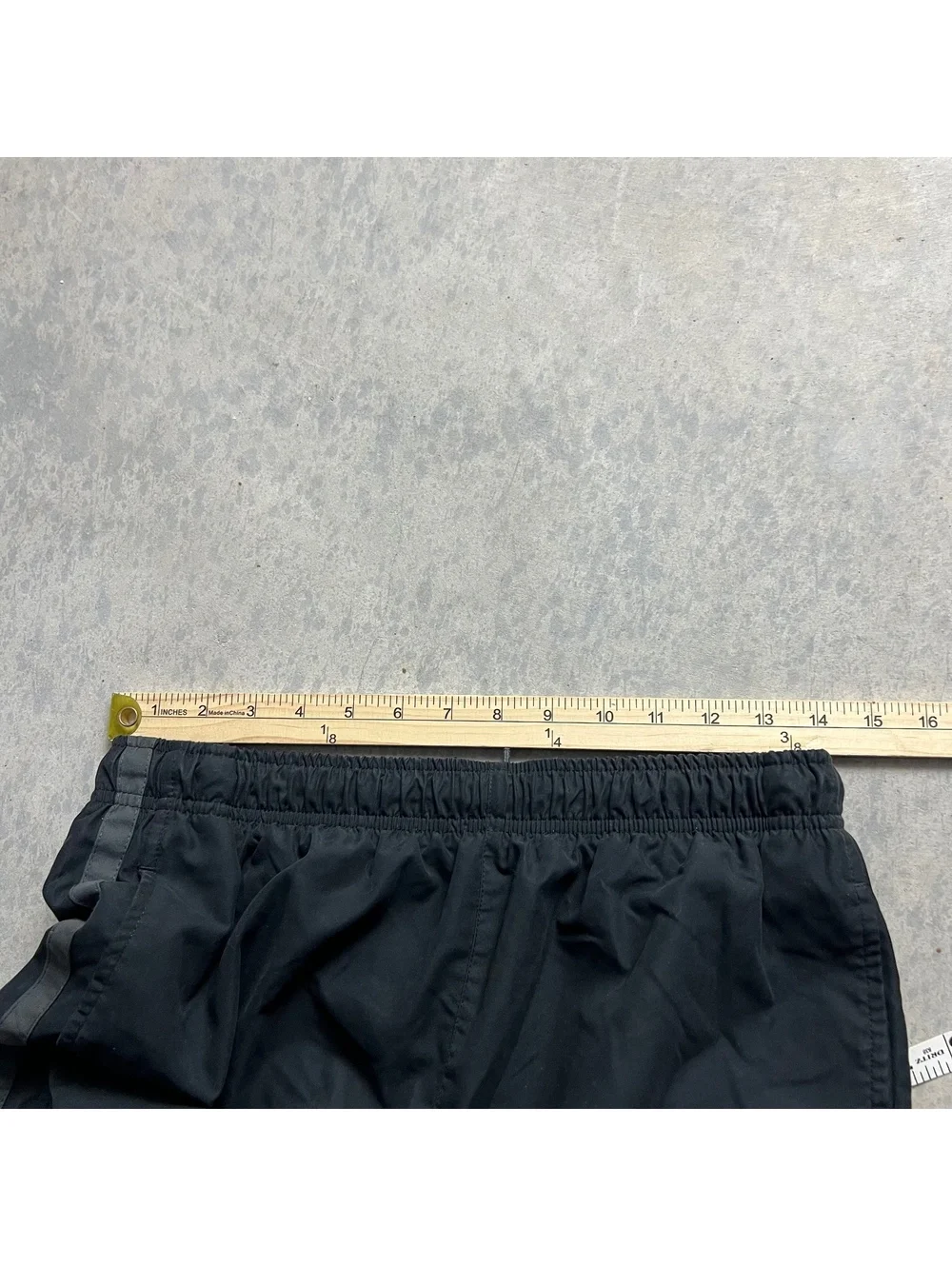 Y2K Striped Nike Cargo Swim Trunks Men’s Sz. L Black Grey